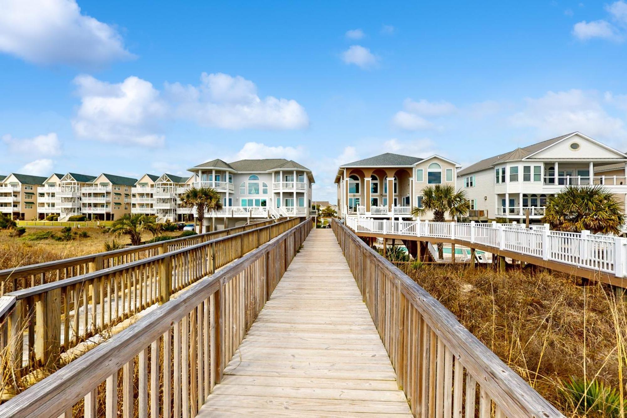 Pelican'S Watch Ocean Isle Beach Exterior photo
